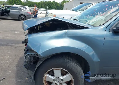 2010 Ford Escape Xlt from USA, damaged, VIN 1FMCU0D75AKB11637